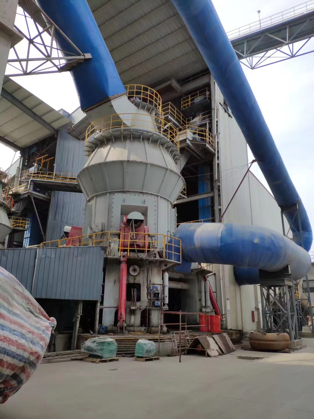 浙江湖州高強新材料四條礦粉生產(chǎn)線機電及鋼結構項目